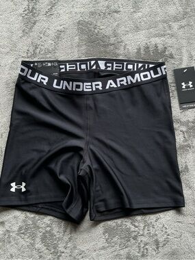 Under Armour Heat Gear Compression Mid Rise Short Women’s Large Athletic 1384005